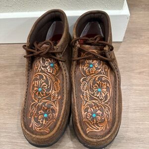 Twisted X Women's Brown Floral Embroidered Leather Chukka Western Shoes Sz 7